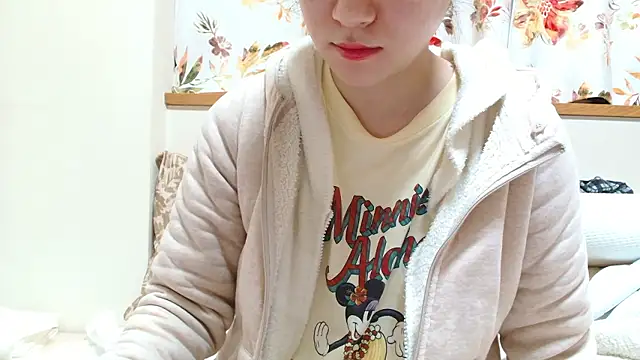 liliyRiSAcha-n online show from January 6, 8:07 am