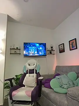 tati reyess online show from March 6, 12:23 pm