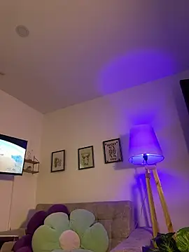 tati reyess online show from April 16, 12:28 pm