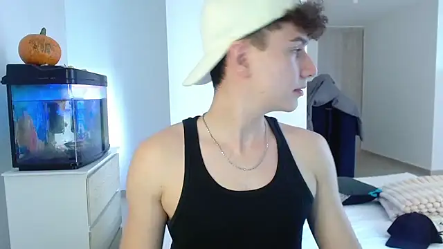 adrian morelly online show from October 28, 8:11 pm