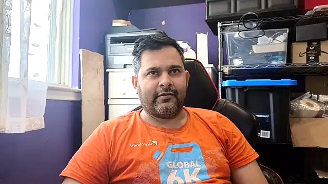 Snapshot of Sakhtlaundaz chatting on February 9, 1:48 pm Sakhtlaundaz online show from February 9, 1:48 pm