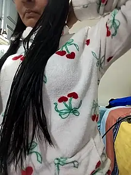 lolo890 online show from March 3, 10:15 pm