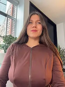 AmelieLaurent  online show from May 16, 5:12 pm