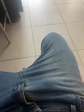 Snapshot of punhetaba chatting on February 24, 4:05 pm punhetaba online show from February 24, 4:05 pm