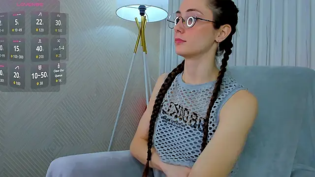 Lexi Split online show from June 18, 2:01 am