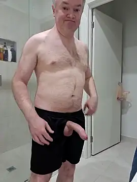 Snapshot of MichOxxford chatting on October 2, 2:02 pm MichOxxford online show from October 2, 2:02 pm