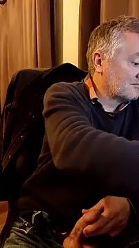 Snapshot of MichOxxford chatting on October 20, 11:54 am MichOxxford online show from October 20, 11:54 am