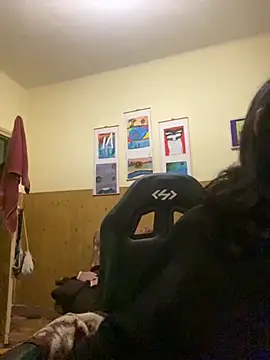 calliemaggotbone online show from November 4, 4:44 am