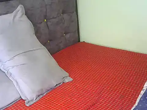 TerryAssqueen254 online show from February 26, 9:10 am