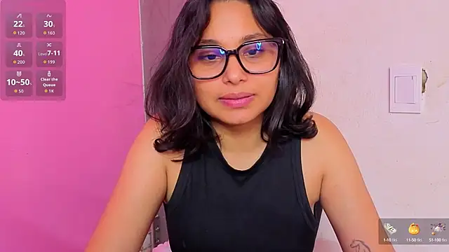 Snapshot of Cuteprincess21 chatting on October 12, 12:09 am Cuteprincess21 online show from October 12, 12:09 am