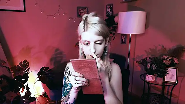 Noah ElmerX online show from October 30, 10:43 pm