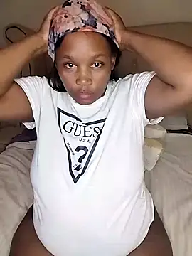 Snapshot of makaviwe chatting on January 21, 4:27 pm makaviwe online show from January 21, 4:27 pm