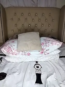 Snapshot of makaviwe chatting on February 9, 5:43 pm makaviwe online show from February 9, 5:43 pm