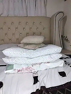 Snapshot of makaviwe chatting on February 12, 11:41 pm makaviwe online show from February 12, 11:41 pm