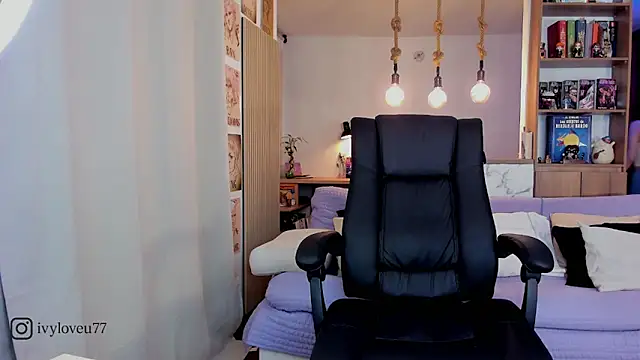 ivyloveu11 online show from February 28, 3:51 am