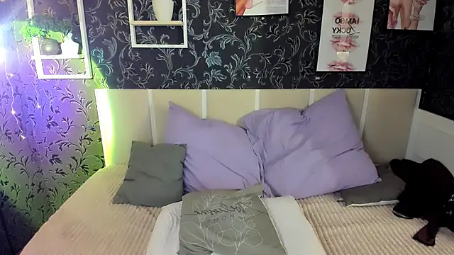 SofiaLovelyC online show from May 14, 5:58 am