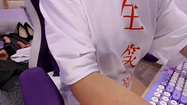 PauletteJ online show from February 24, 11:54 am