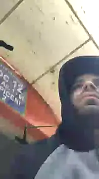 Snapshot of J0nyhson chatting on January 30, 8:43 am J0nyhson online show from January 30, 8:43 am