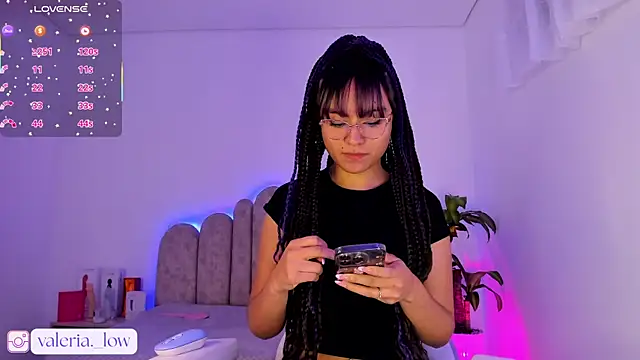 Snapshot of nahia_low chatting on September 24, 4:38 am nahia low online show from September 24, 4:38 am