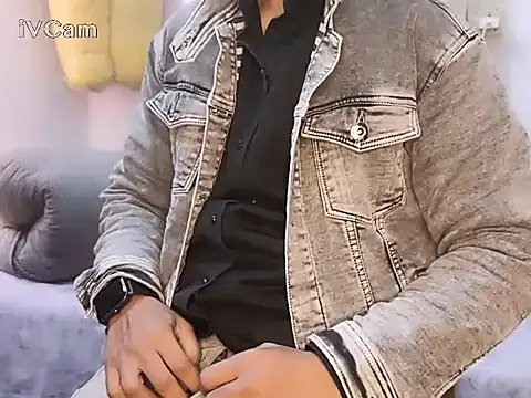 Snapshot of felix_dion chatting on January 13, 4:12 pm felix dion online show from January 13, 4:12 pm