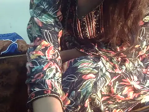 Lusty Wife1 online show from December 19, 12:34 pm