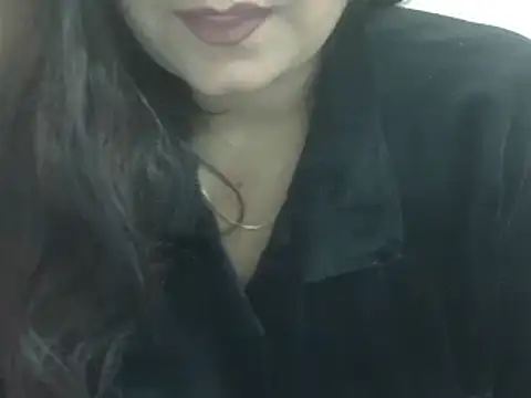 Lusty Wife1 online show from December 22, 7:00 pm