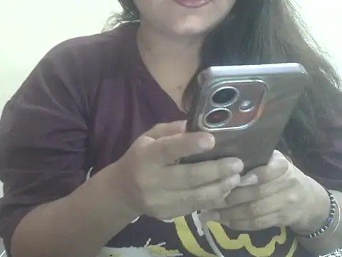 Snapshot of Lusty_Wife1 chatting on April 16, 10:12 pm Lusty Wife1 online show from April 16, 10:12 pm