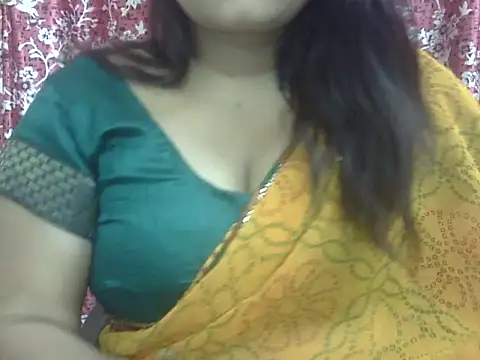 Snapshot of Lusty_Wife1 chatting on April 18, 6:34 pm Lusty Wife1 online show from April 18, 6:34 pm