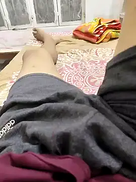 Snapshot of Horny_boy321 chatting on October 10, 6:51 pm Horny boy321 online show from October 10, 6:51 pm