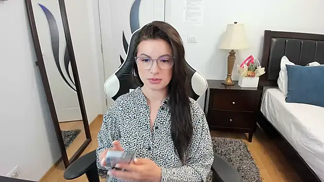 Snapshot of AmyPure_ chatting on May 7, 4:40 am AmyPure online show from May 7, 4:40 am