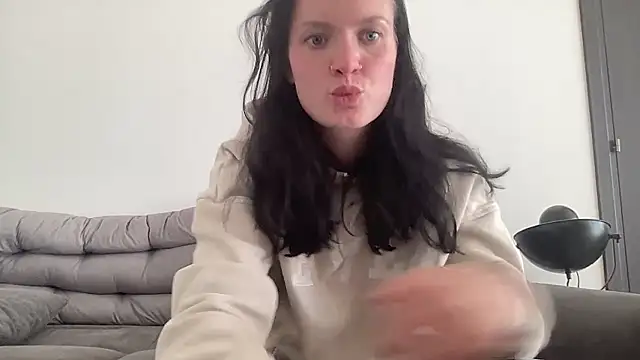 mariemelissah online show from January 18, 8:40 am