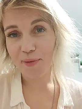 Snapshot of Linda_Gregory chatting on December 24, 7:17 am Linda Gregory online show from December 24, 7:17 am