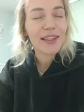 Snapshot of Linda_Gregory chatting on February 9, 12:49 am Linda Gregory online show from February 9, 12:49 am