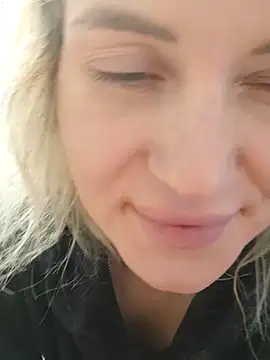 Snapshot of Linda_Gregory chatting on February 16, 1:25 am Linda Gregory online show from February 16, 1:25 am