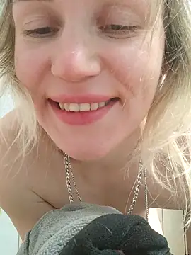 Snapshot of Linda_Gregory chatting on February 21, 5:35 am Linda Gregory online show from February 21, 5:35 am