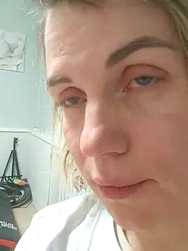 Snapshot of Linda_Gregory chatting on February 26, 2:15 am Linda Gregory online show from February 26, 2:15 am