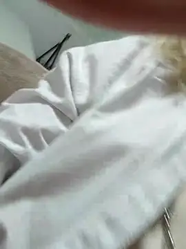 Snapshot of Linda_Gregory chatting on February 27, 5:45 am Linda Gregory online show from February 27, 5:45 am