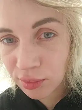 Snapshot of Linda_Gregory chatting on March 17, 11:32 pm Linda Gregory online show from March 17, 11:32 pm