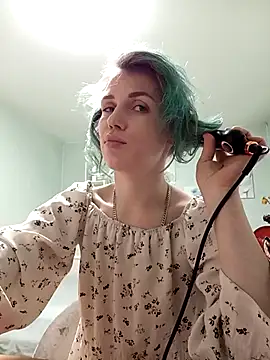 Snapshot of Linda_Gregory chatting on December 14, 2:06 am Linda Gregory online show from December 14, 2:06 am