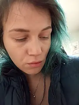 Snapshot of Linda_Gregory chatting on February 9, 10:14 pm Linda Gregory online show from February 9, 10:14 pm