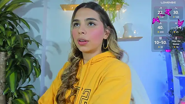 crisbell lopez online show from March 22, 2:37 am