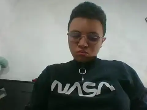 EdenJupiter online show from October 31, 5:30 am