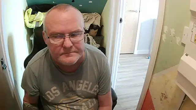 FriendlyDave online show from February 9, 10:20 am