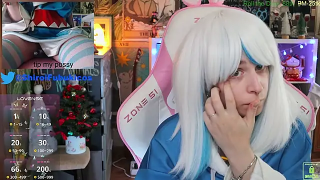 Snapshot of ShiroiFubuki chatting on December 12, 8:25 am ShiroiFubuki online show from December 12, 8:25 am