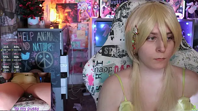 Snapshot of ShiroiFubuki chatting on March 4, 3:59 pm ShiroiFubuki online show from March 4, 3:59 pm