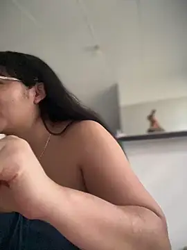 Lia flowers online show from October 25, 10:04 pm