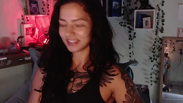 Snapshot of BeellyDance chatting on March 24, 3:28 pm BeellyDance online show from March 24, 3:28 pm