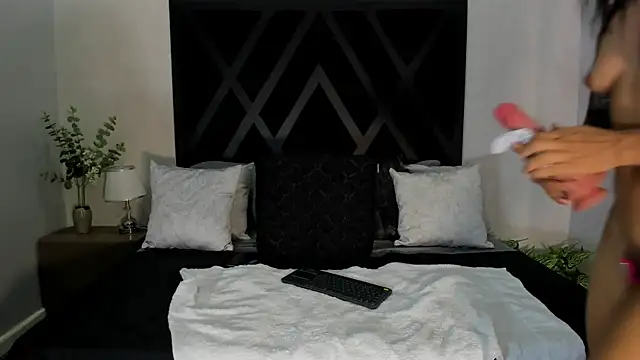 KAYLA BATISTA online show from June 14, 2:24 am