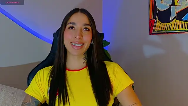 Snapshot of KAYLA_BATISTA chatting on June 25, 11:09 pm KAYLA BATISTA online show from June 25, 11:09 pm