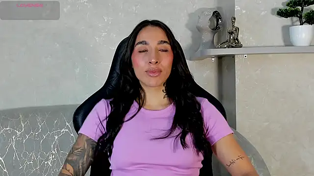 Snapshot of KAYLA_BATISTA chatting on July 15, 8:14 pm KAYLA BATISTA online show from July 15, 8:14 pm